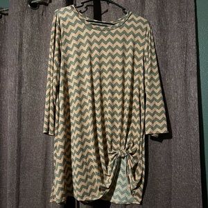 Women’s Plus Chic Soul Chevron Shirt 2X